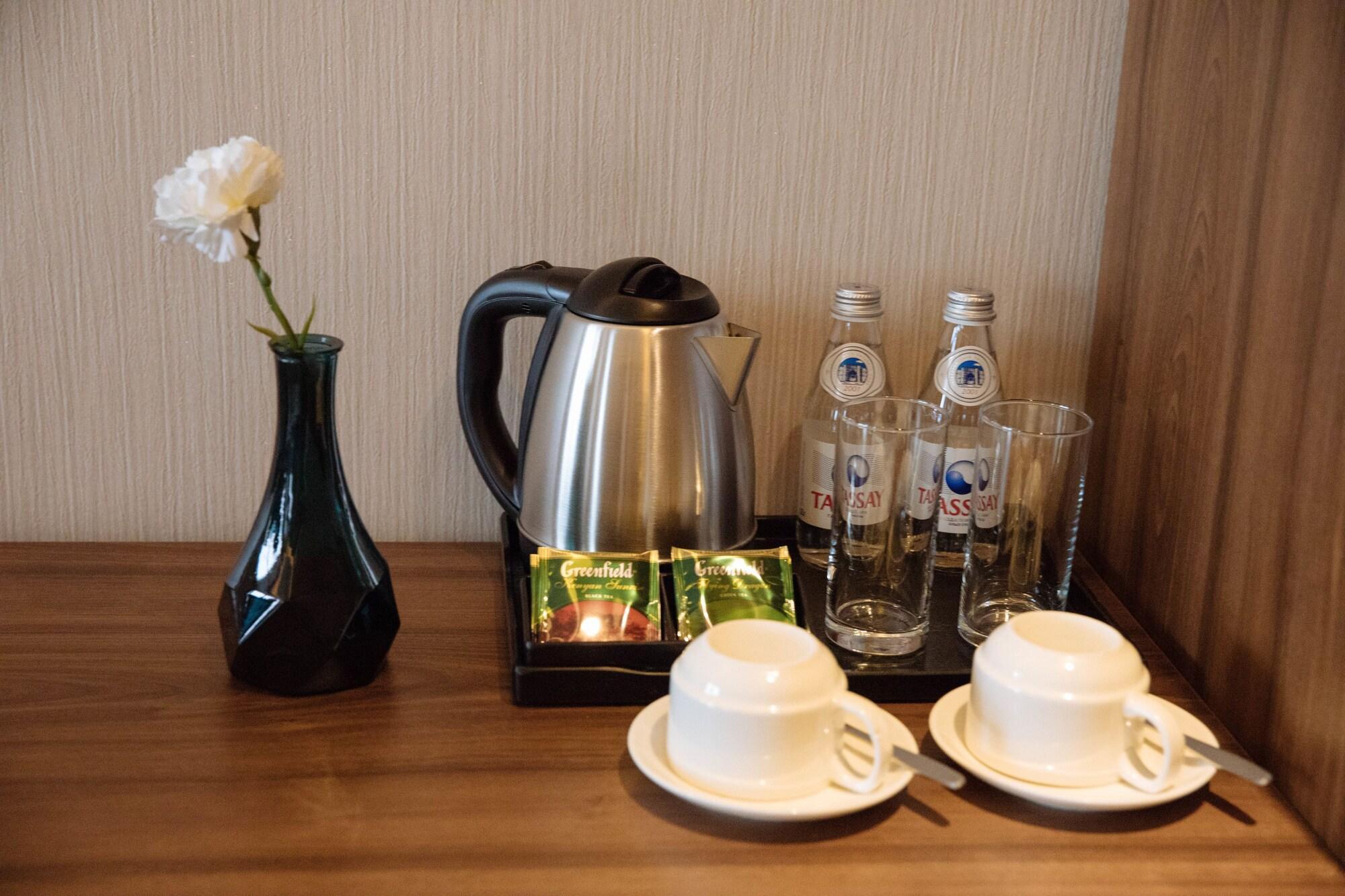 Garden Park Inn Almaty Esterno foto