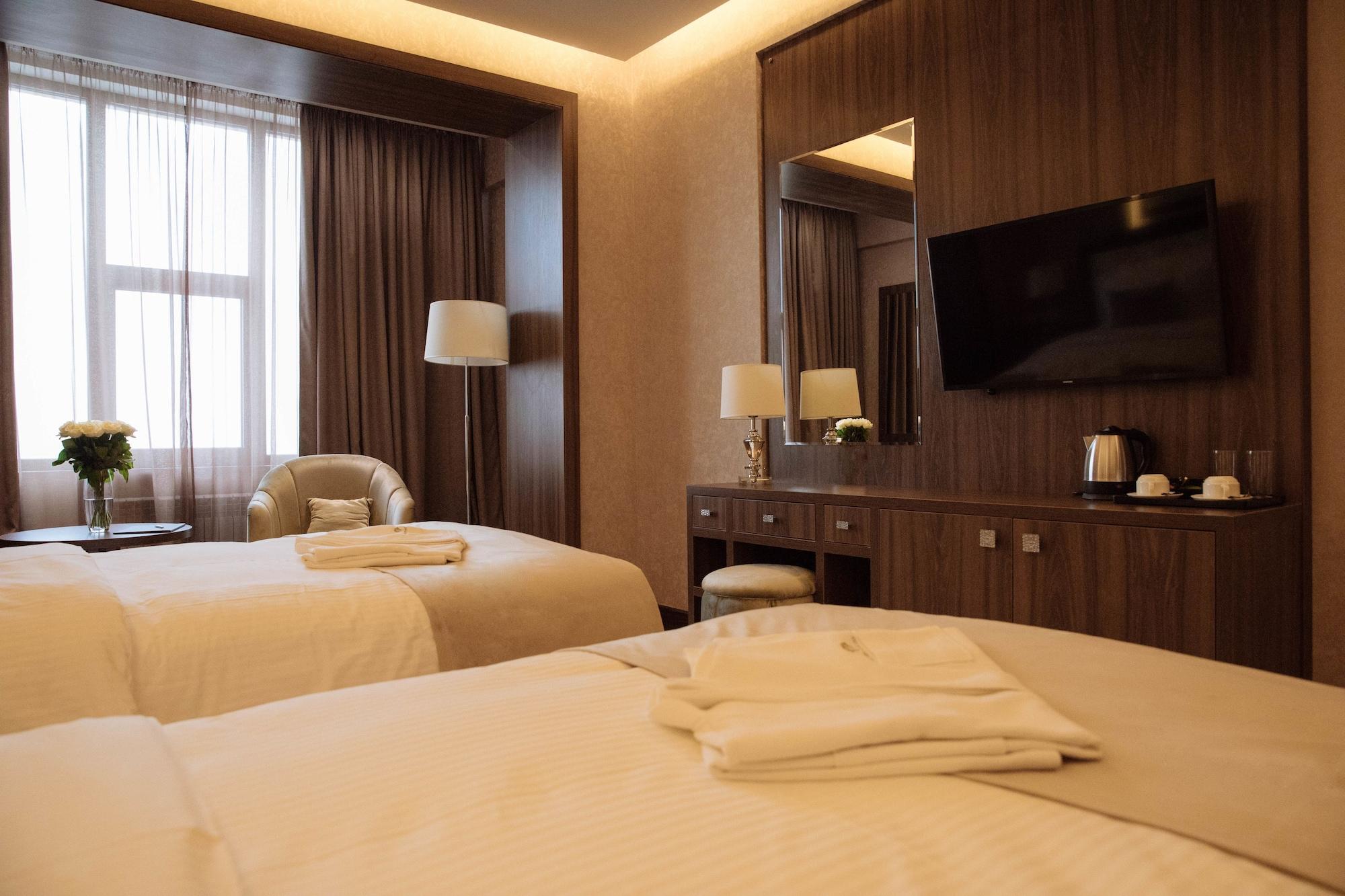 Garden Park Inn Almaty Esterno foto
