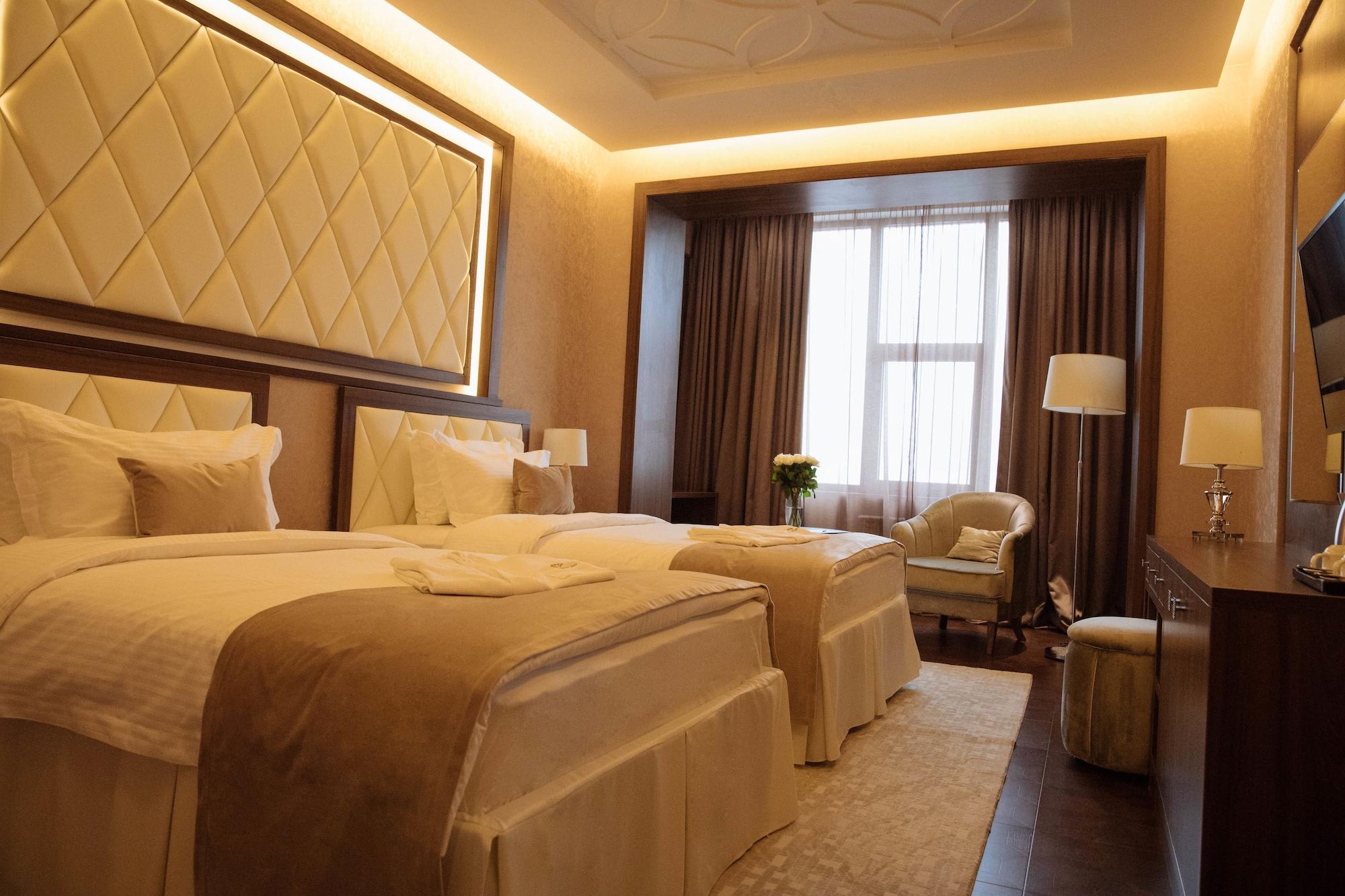 Garden Park Inn Almaty Esterno foto